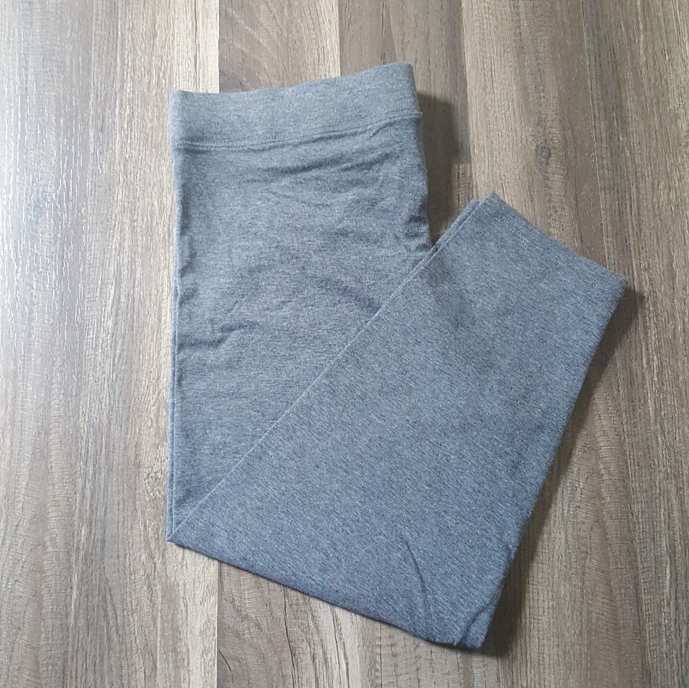 Victoria's Secret PINK Grey Cotton Crop pants